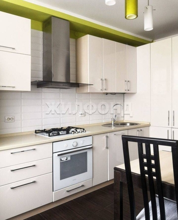 
   Продам 2-комнатную, 54 м², Тюльпанов ул, 41Е

. Фото 2.