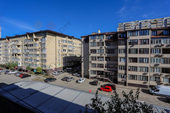 
   Продам 2-комнатную, 61.8 м², Сергея Есенина ул, 133

. Фото 25.