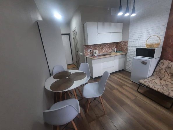 
   Продам 1-комнатную, 26.4 м², Белых акаций ул, 48А

. Фото 1.