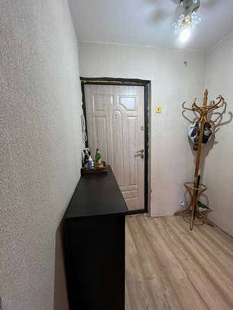 
   Продам 2-комнатную, 33 м², Северный мкр, д 10

. Фото 2.