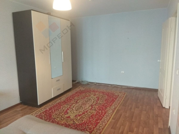 
   Продам 1-комнатную, 37.3 м², Героев-Разведчиков ул, 34

. Фото 3.