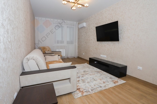 
  Сдам в аренду 2-комнатную квартиру, 67.8 м², Краснодар

. Фото 2.