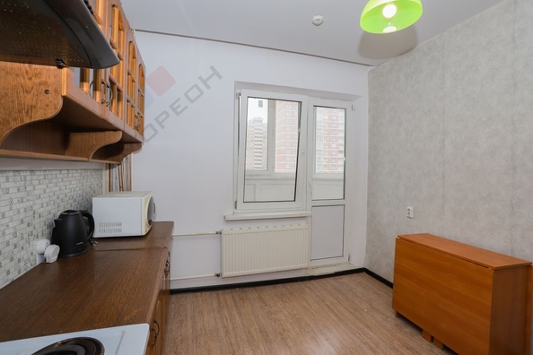 
   Продам 2-комнатную, 59.2 м², Героя Владислава Посадского ул, 28

. Фото 3.