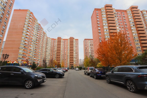 
   Продам 3-комнатную, 77.2 м², Героя Сарабеева В.И. ул, 5к2

. Фото 30.