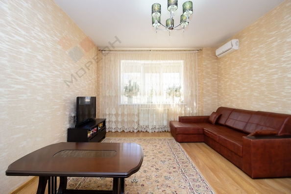 
   Продам 1-комнатную, 53 м², Думенко ул, 21/1

. Фото 12.