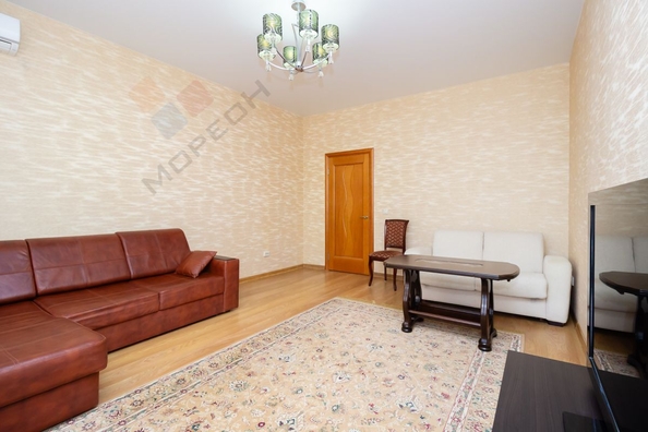 
   Продам 1-комнатную, 53 м², Думенко ул, 21/1

. Фото 14.