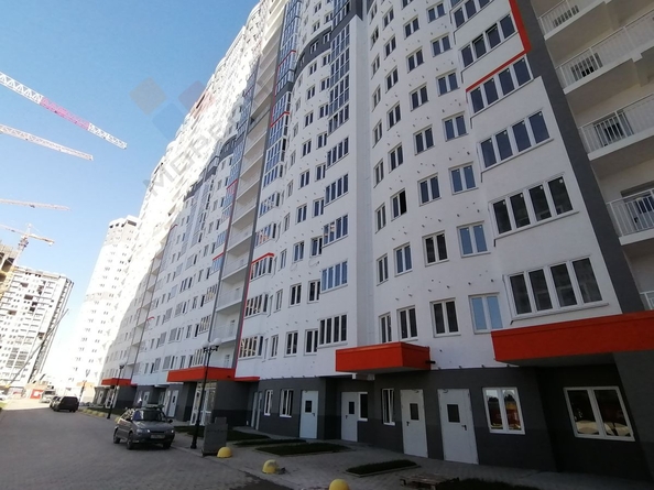 
   Продам 1-комнатную, 43.23 м², Уральская ул, 100

. Фото 1.