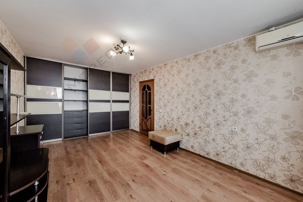 
  Продается  квартира, 56.8 м², Академика Лукьяненко П.П. ул, д. 36
. Фото 5.