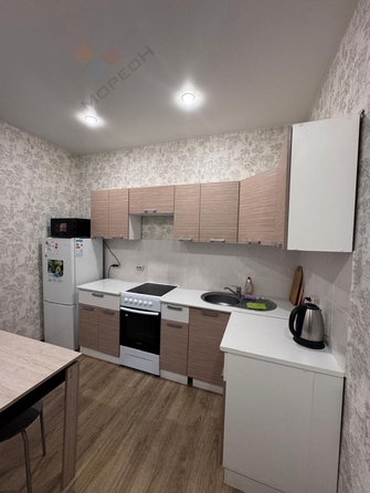 
   Продам 1-комнатную, 34.1 м², Западный Обход ул, 39/2к5

. Фото 4.