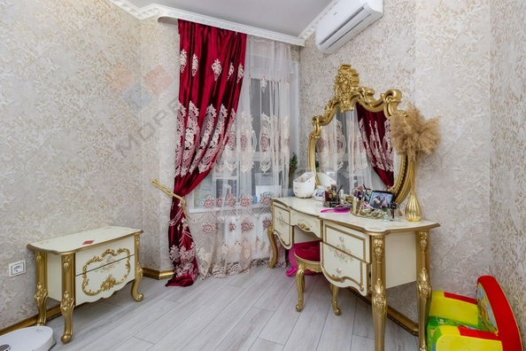 
   Продам 3-комнатную, 90 м², Леонида Лаврова (Пашковский жилой ма ул, 4

. Фото 9.