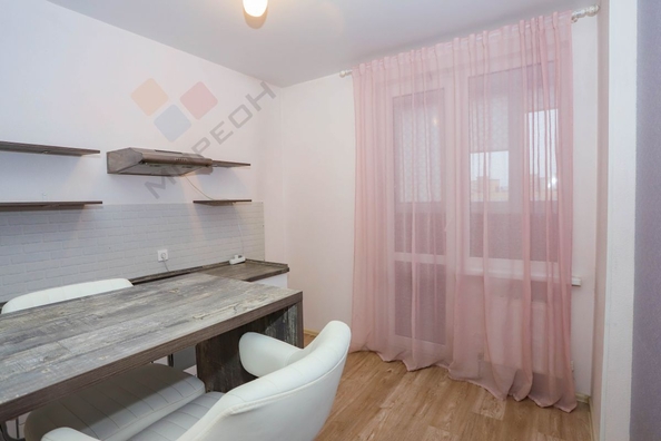 
   Продам 1-комнатную, 32 м², Героя Яцкова И.В. ул, 1/10

. Фото 7.