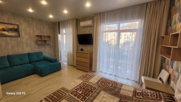 
   Продам 3-комнатную, 118 м², Витебская ул, к 4

. Фото 18.