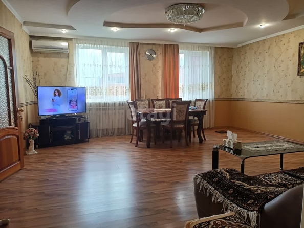 
   Продам дом, 210 м², Краснодар

. Фото 2.