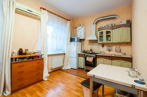 
   Продам студию, 25.5 м², Тургенева ул, 3а/30

. Фото 3.