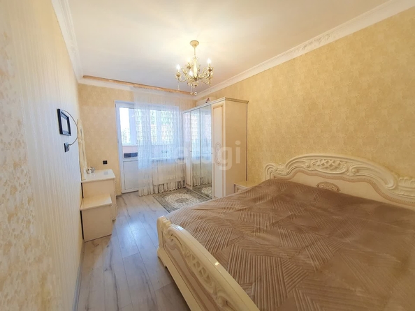 
   Продам 2-комнатную, 65.5 м², Репина пр-д, 5

. Фото 2.