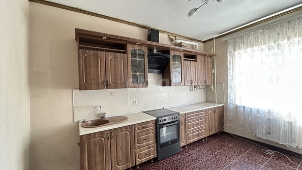 
   Продам 1-комнатную, 39.8 м², Тургенева ул, 25Н/7

. Фото 2.