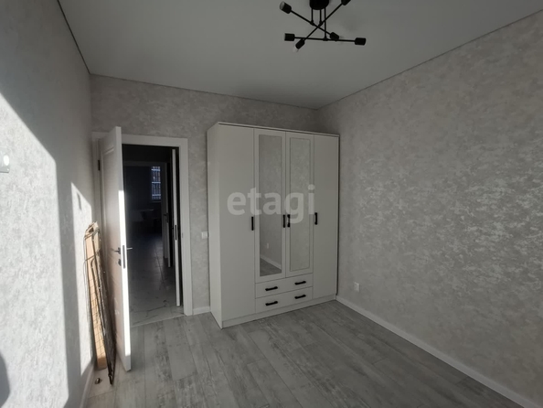 
   Продам 2-комнатную, 51 м², Западный Обход ул, 39/1  2

. Фото 8.