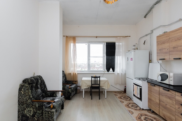 
   Продам 1-комнатную, 42.7 м², Тургенева ул, 10/1

. Фото 2.