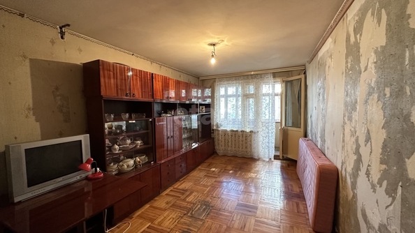 
   Продам 3-комнатную, 65.1 м², Уральская ул, 184

. Фото 2.