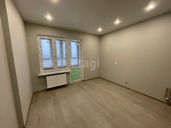 
   Продам 1-комнатную, 38.3 м², Питерская ул, 40

. Фото 10.