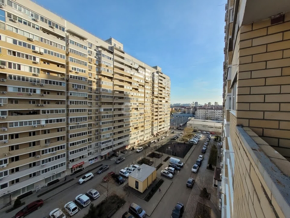 
   Продам 2-комнатную, 49.3 м², Московская ул, 144/1

. Фото 29.