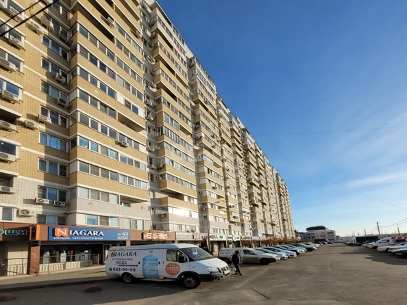 
   Продам 2-комнатную, 49.3 м², Московская ул, 144/1

. Фото 34.