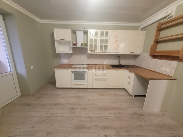 
   Продам 3-комнатную, 80.1 м², Героя Яцкова И.В. ул, 8

. Фото 10.