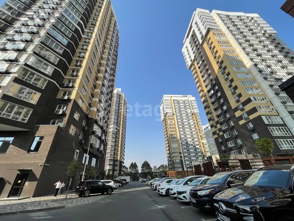 
   Продам 2-комнатную, 67 м², Старокубанская ул, 137/1/1

. Фото 10.