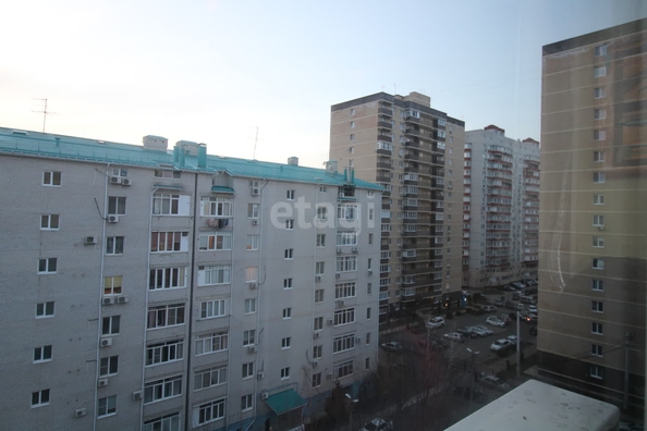 
   Продам 4-комнатную, 156 м², Черкасская ул, 83

. Фото 15.