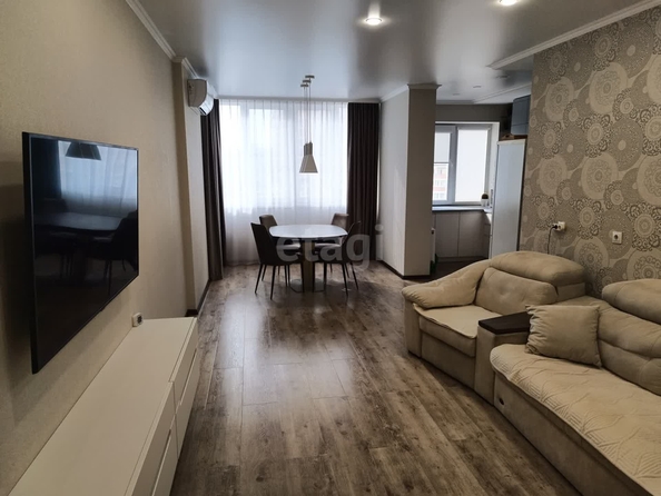 
   Продам 3-комнатную, 74.5 м², Командорская ул, 5/2

. Фото 1.