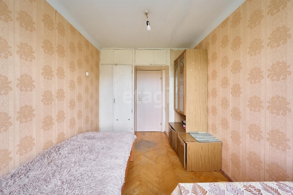 
   Продам 3-комнатную, 58.2 м², Ставропольская ул, 203

. Фото 4.