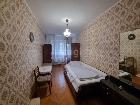 
   Продам 3-комнатную, 55.8 м², Старокубанская ул, 109

. Фото 2.