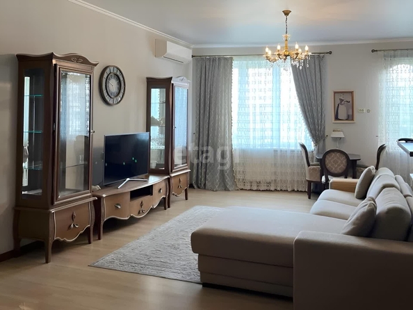 
   Продам 3-комнатную, 89.6 м², Кубанская Набережная ул, 23/1

. Фото 1.