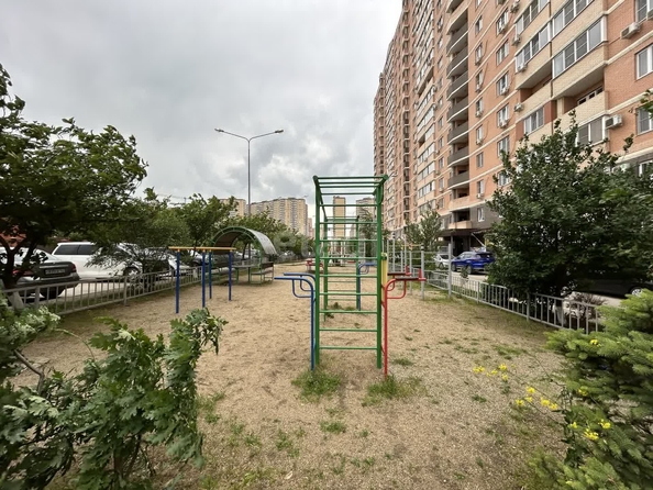 
   Продам 2-комнатную, 58.4 м², Домбайская ул, 12

. Фото 22.