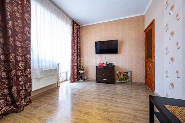 
   Продам 2-комнатную, 63.7 м², Черкасская ул, 109

. Фото 5.