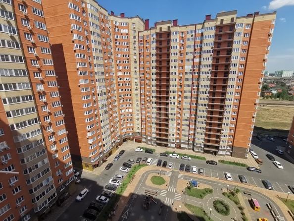 
   Продам 1-комнатную, 42.8 м², Героя Яцкова И.В. ул, 19

. Фото 13.