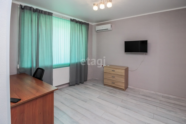 
   Продам 1-комнатную, 38.5 м², Восточно-Кругликовская ул, 42/3  1

. Фото 6.