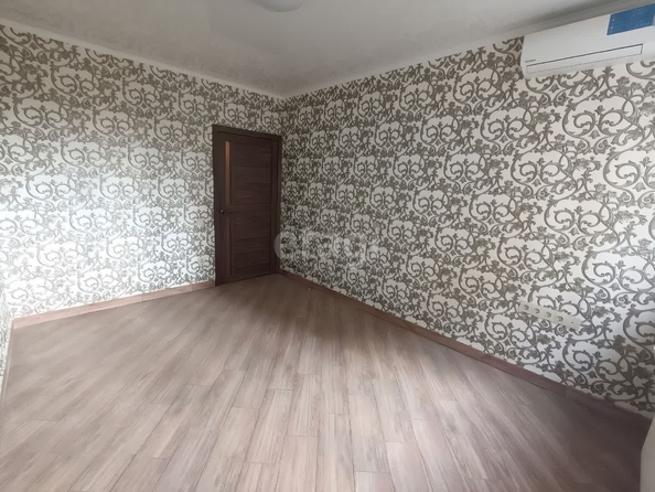 
   Продам 1-комнатную, 45.6 м², Уральская ул, 166/2

. Фото 1.