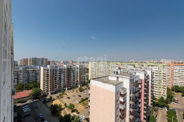 
   Продам 2-комнатную, 66 м², Рождественская Набережная ул, 37

. Фото 25.