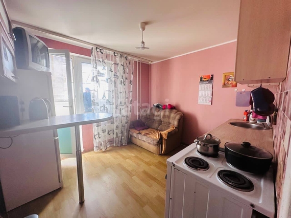 
   Продам 1-комнатную, 37.5 м², Черкасская ул, 58

. Фото 4.