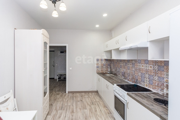 
   Продам 1-комнатную, 36.4 м², Лиссабонская ул, 109/24

. Фото 3.