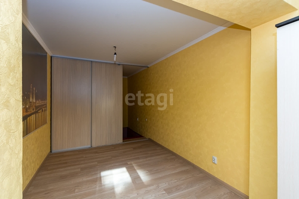 
   Продам 2-комнатную, 74.9 м², Агрохимическая ул, 138

. Фото 5.