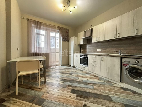 
   Продам 1-комнатную, 41.6 м², Стахановская ул, 1

. Фото 1.