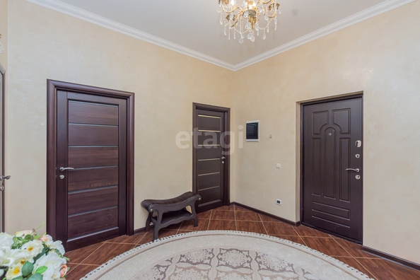 
   Продам 3-комнатную, 132.5 м², Кубанская Набережная ул, 37

. Фото 13.