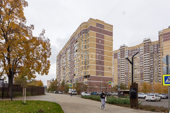 
   Продам 2-комнатную, 71 м², Артезианская ул, 20

. Фото 26.