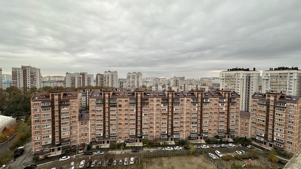 
   Продам 2-комнатную, 59.4 м², Домбайская ул, 10

. Фото 28.