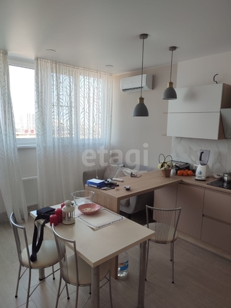 
  Сдам в аренду 2-комнатную квартиру, 64 м², Краснодар

. Фото 5.