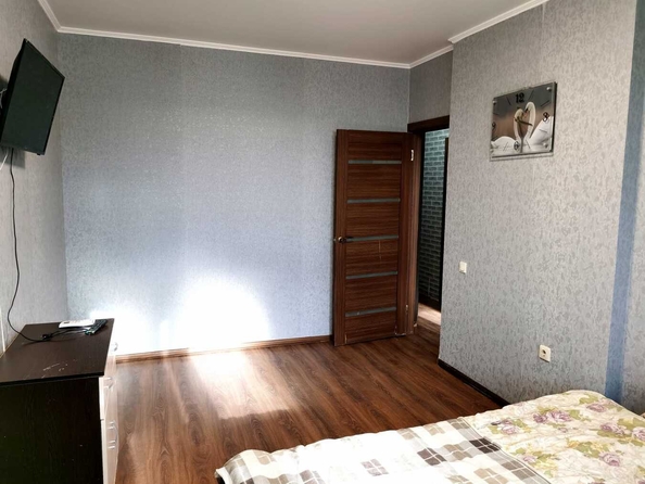 
   Продам 1-комнатную, 38 м², Лазурная ул, 10к2

. Фото 4.