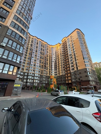 
   Продам 3-комнатную, 77 м², Мурата Ахеджака ул, 10а

. Фото 2.