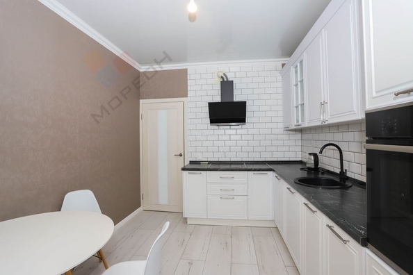 
   Продам 1-комнатную, 39.5 м², Трудовой Славы ул, 43к1

. Фото 2.